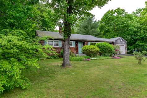 35 Brooks Avenue Lewiston ME 04240