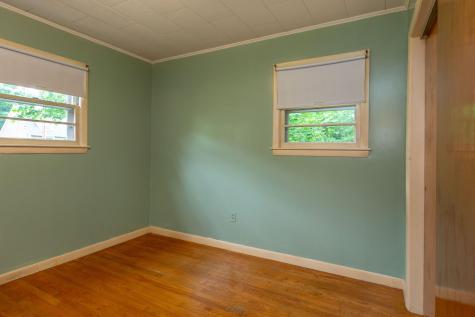 35 Brooks Avenue Lewiston ME 04240