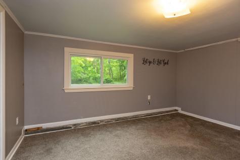 35 Brooks Avenue Lewiston ME 04240