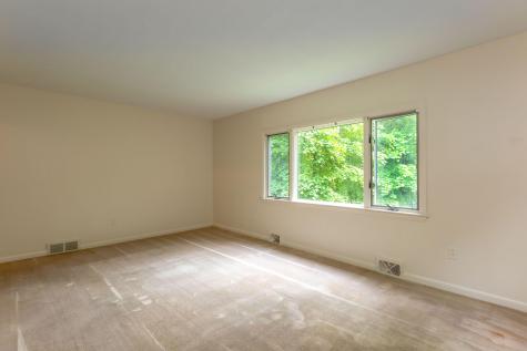 35 Brooks Avenue Lewiston ME 04240