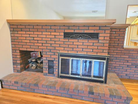 15 Pineland Street Lewiston ME 04240