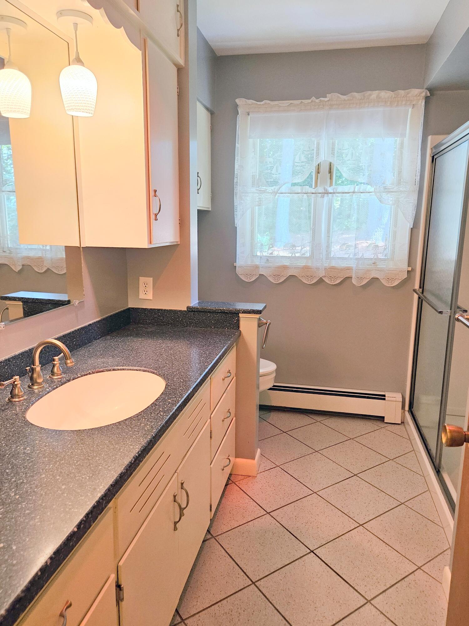 15 Pineland Street Lewiston ME 04240