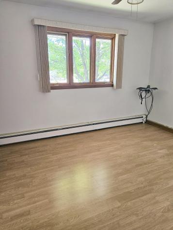 15 Pineland Street Lewiston ME 04240