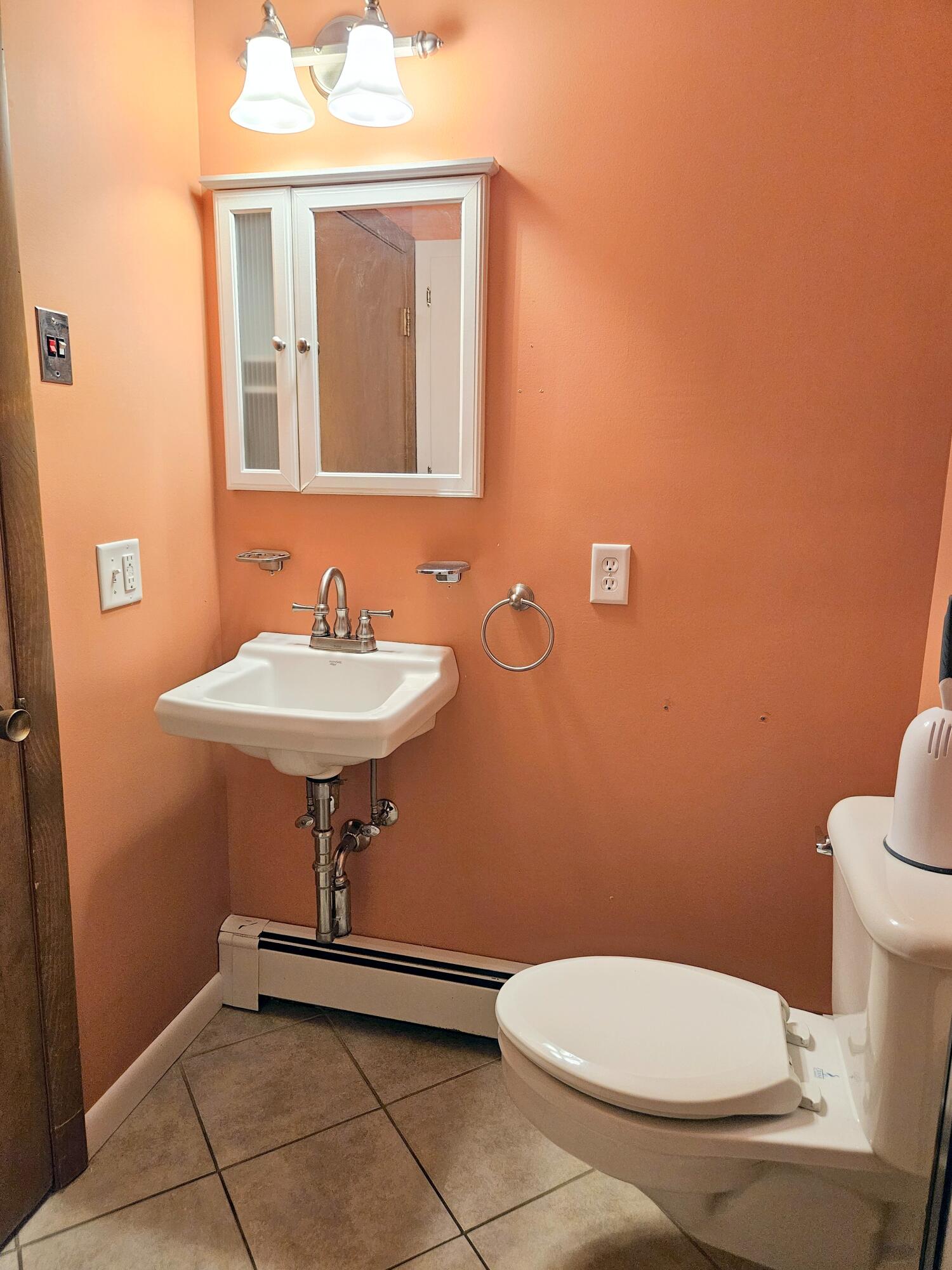 15 Pineland Street Lewiston ME 04240