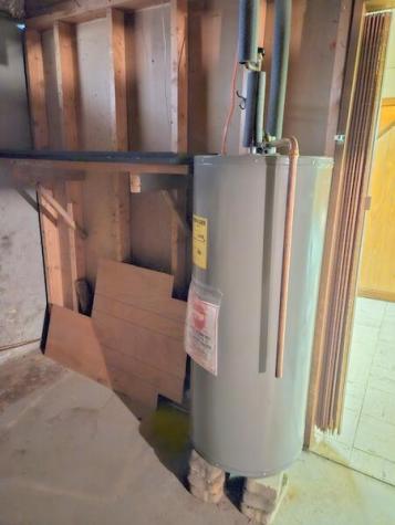 15 Pineland Street Lewiston ME 04240