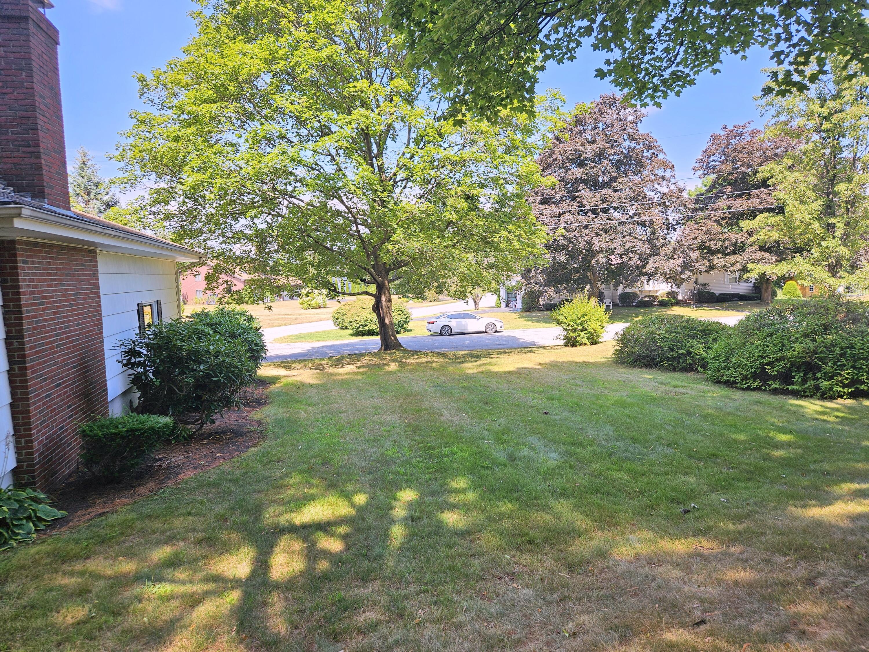 15 Pineland Street Lewiston ME 04240