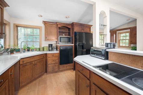 31 Clay Hill Road York ME 03902