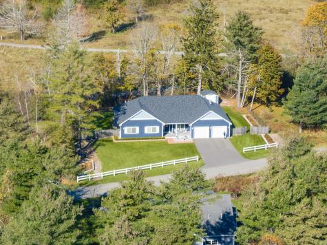 3 Clam Cove Drive Rockport ME 04856