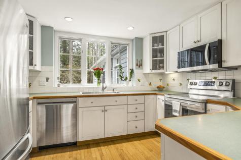 98 Harborview Drive Yarmouth ME 04096