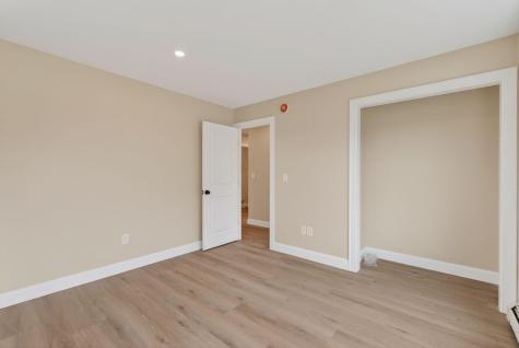 9 Dusty Rhoades Lane Windham ME 04062