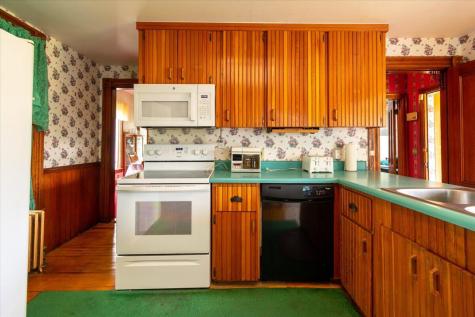 22 Brooks Way Owls Head ME 04854