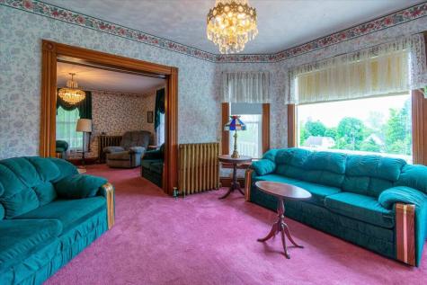 22 Brooks Way Owls Head ME 04854