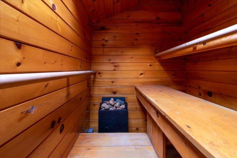 22 Brooks Way Owls Head ME 04854