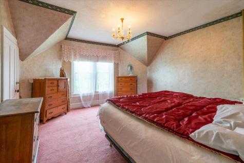 22 Brooks Way Owls Head ME 04854