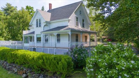 22 Brooks Way Owls Head ME 04854