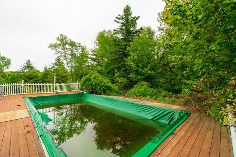 22 Brooks Way Owls Head ME 04854