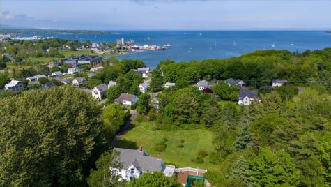 22 Brooks Way Owls Head ME 04854