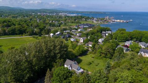 22 Brooks Way Owls Head ME 04854