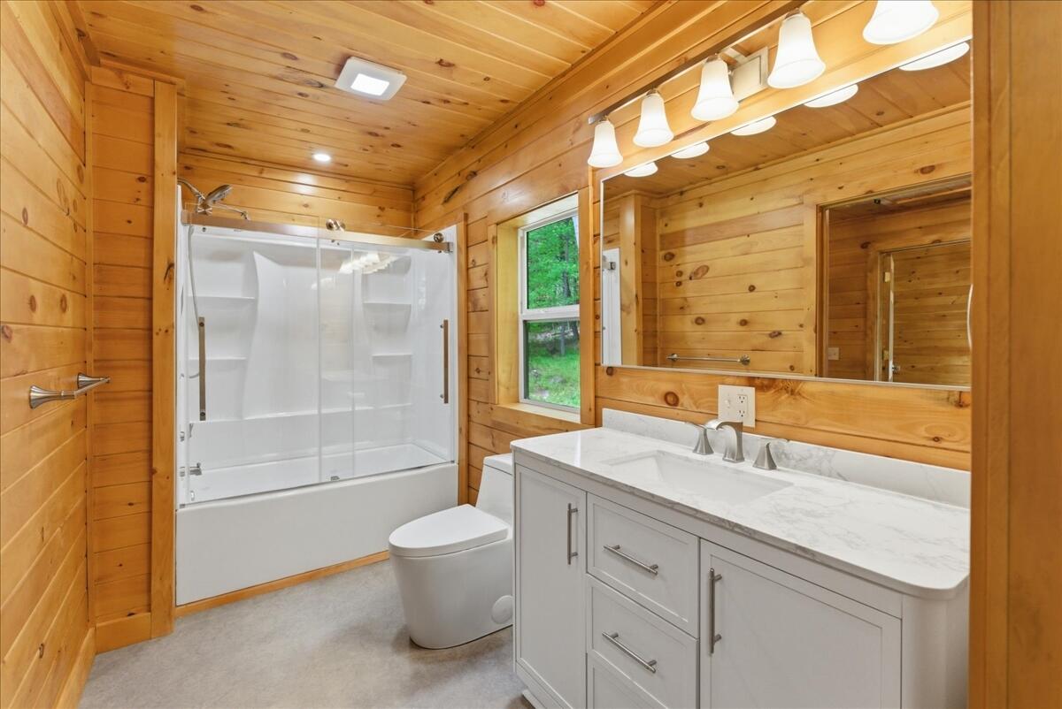 203 Belgrade Road Oakland ME 04963