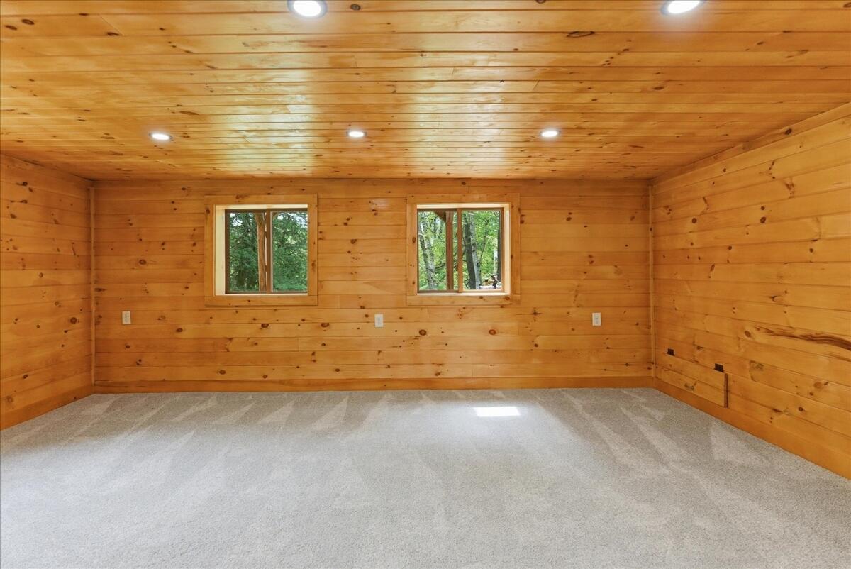 203 Belgrade Road Oakland ME 04963