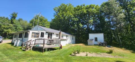 43 Quaker Road Sidney ME 04330