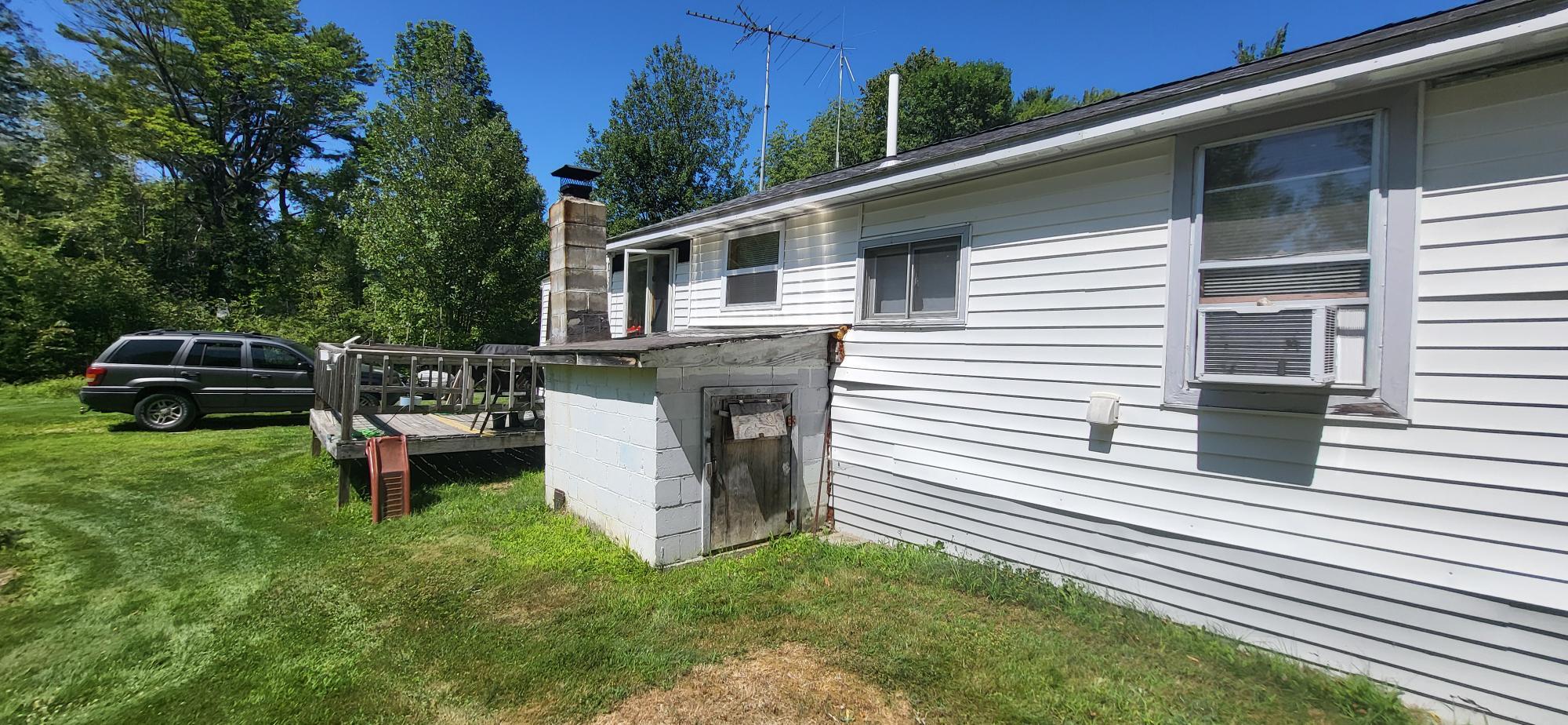 43 Quaker Road Sidney ME 04330