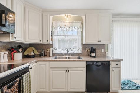 18 Burke Street Farmingdale ME 04344