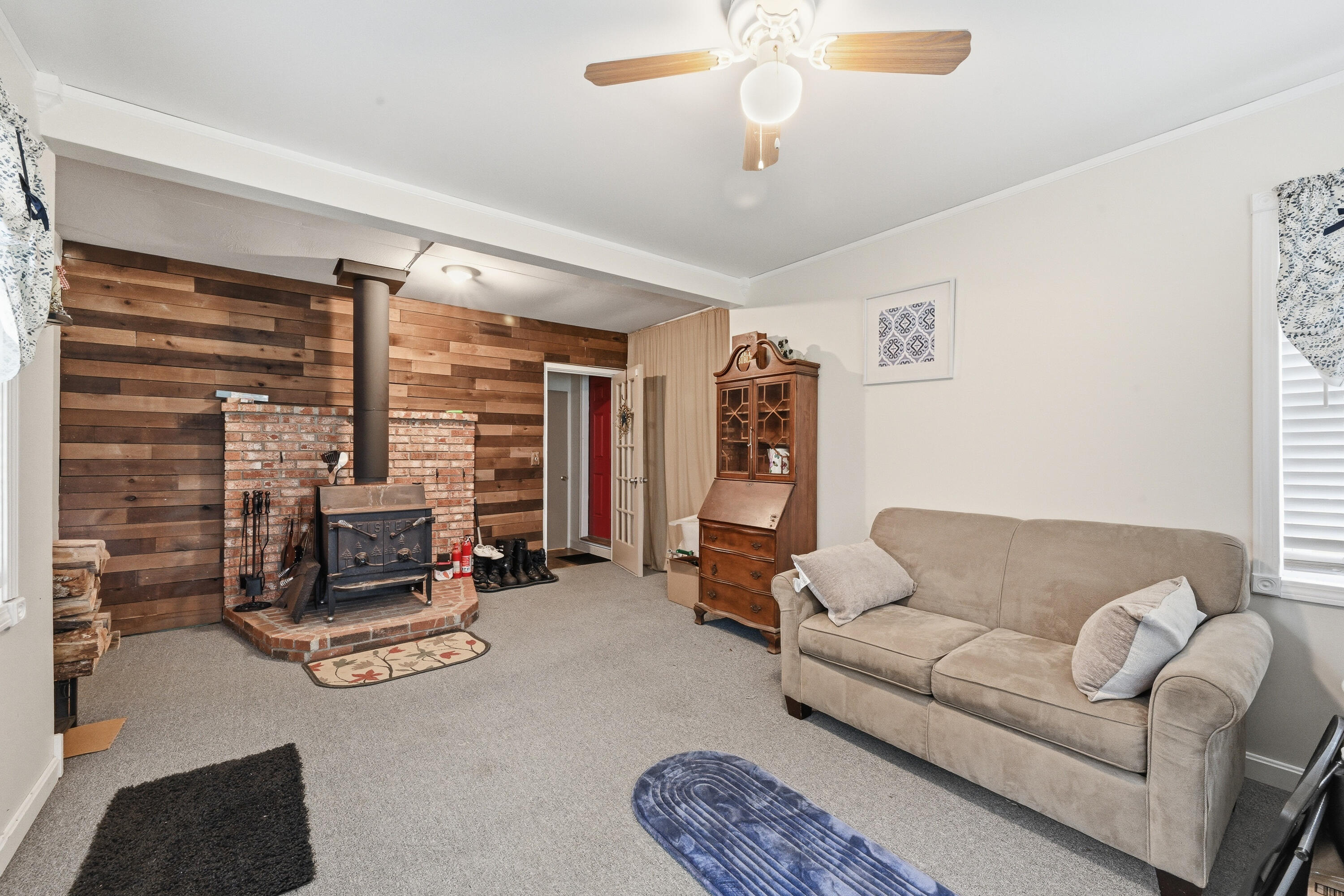 18 Burke Street Farmingdale ME 04344