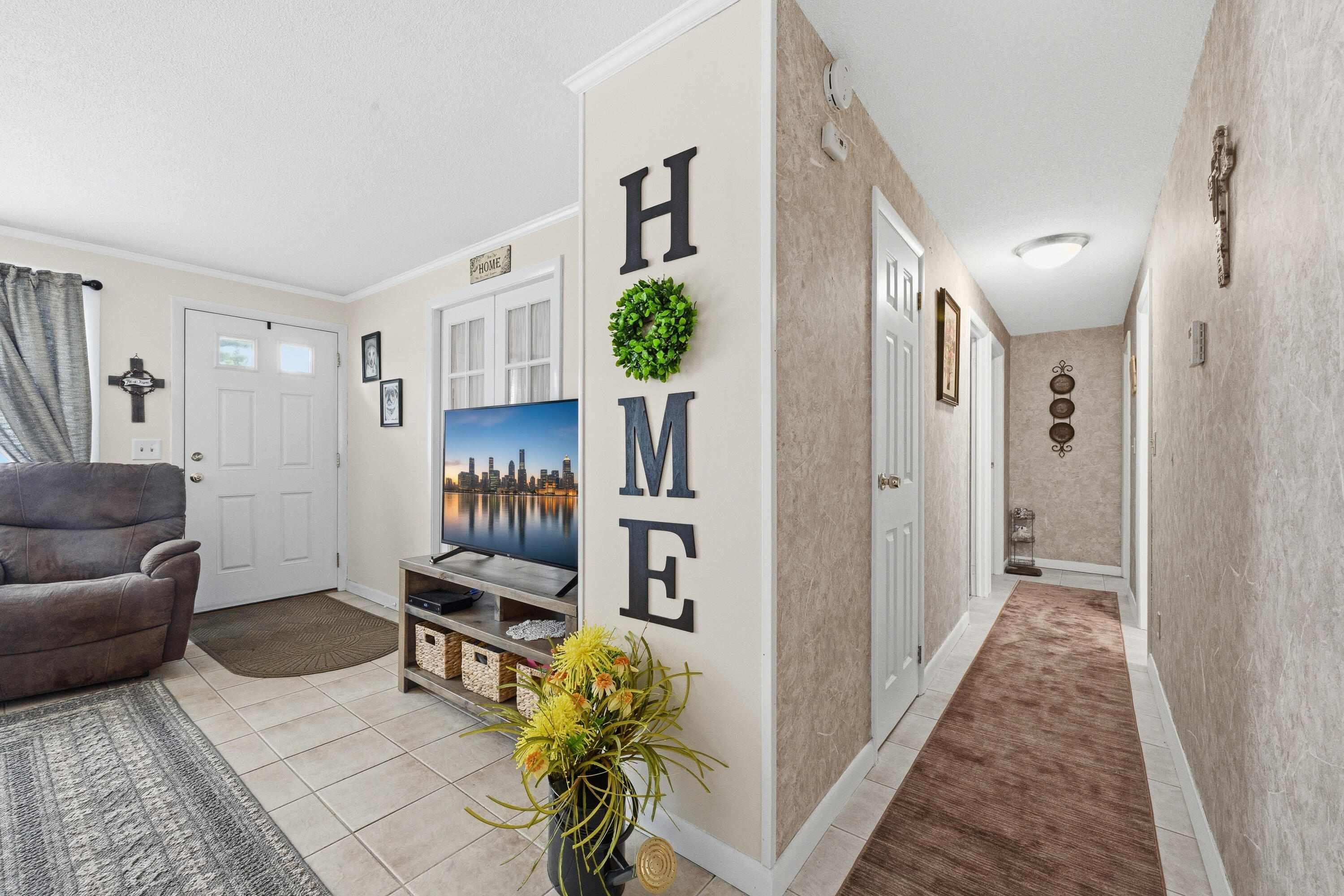 18 Burke Street Farmingdale ME 04344