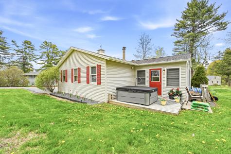 18 Burke Street Farmingdale ME 04344