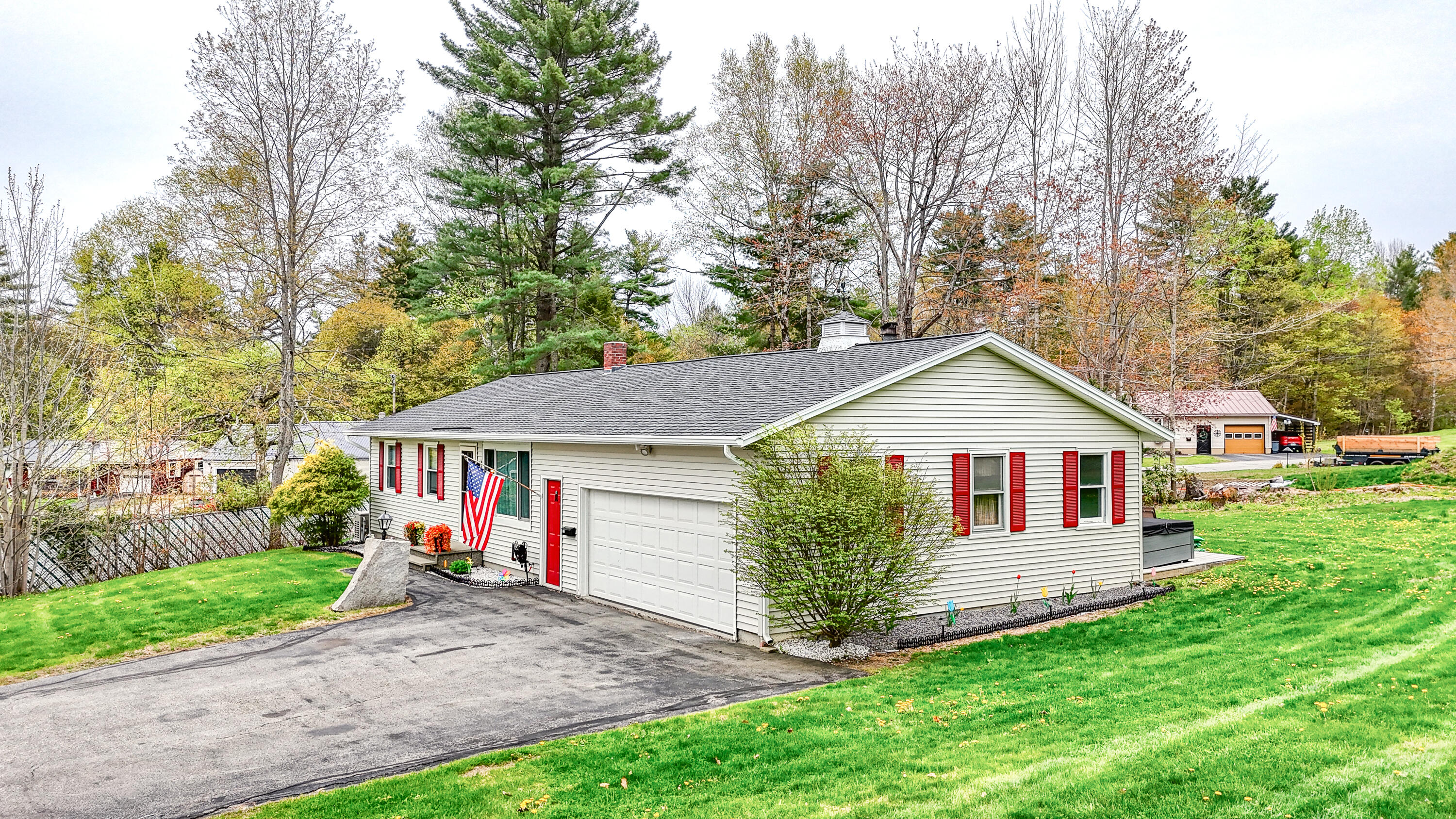 18 Burke Street Farmingdale ME 04344