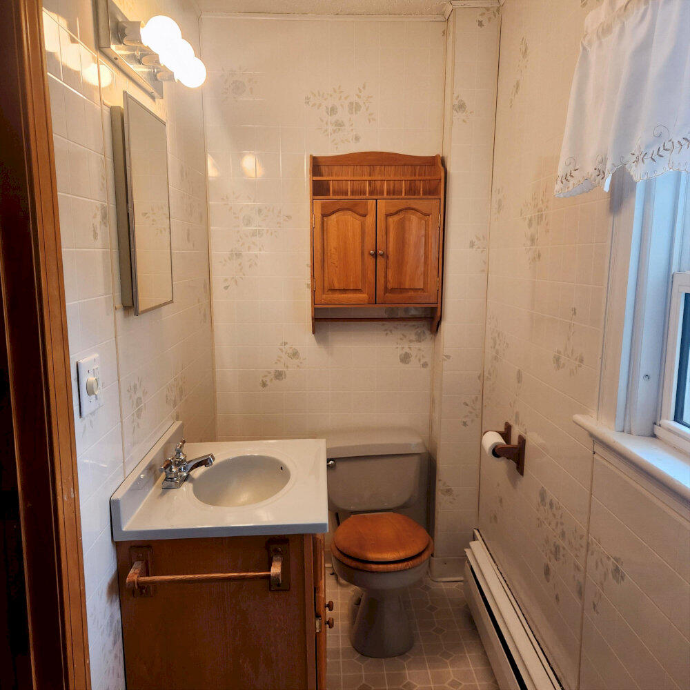 20 John Street Madison ME 04950