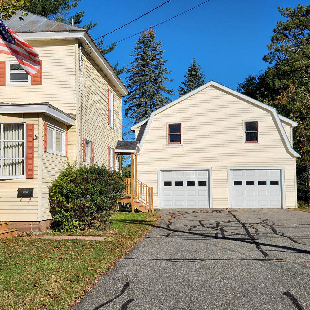 20 John Street Madison ME 04950