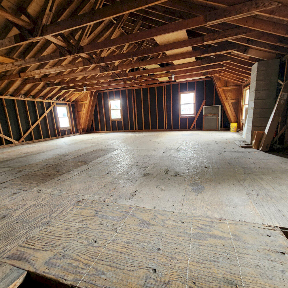 20 John Street Madison ME 04950