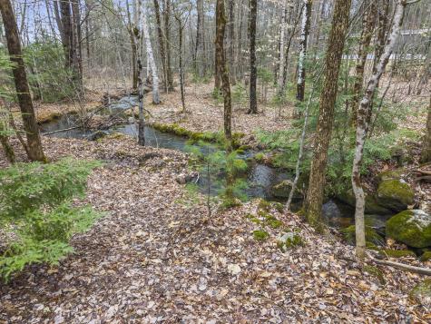 76 Rayville Road Otisfield ME 04270
