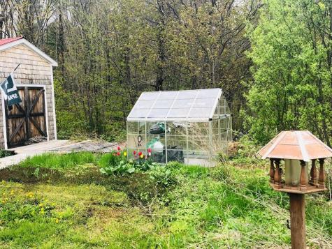 4 Mckenna Court York ME 03909