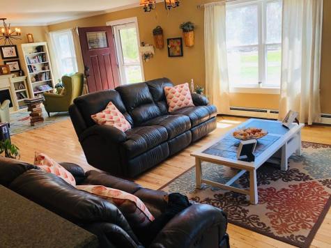 4 Mckenna Court York ME 03909