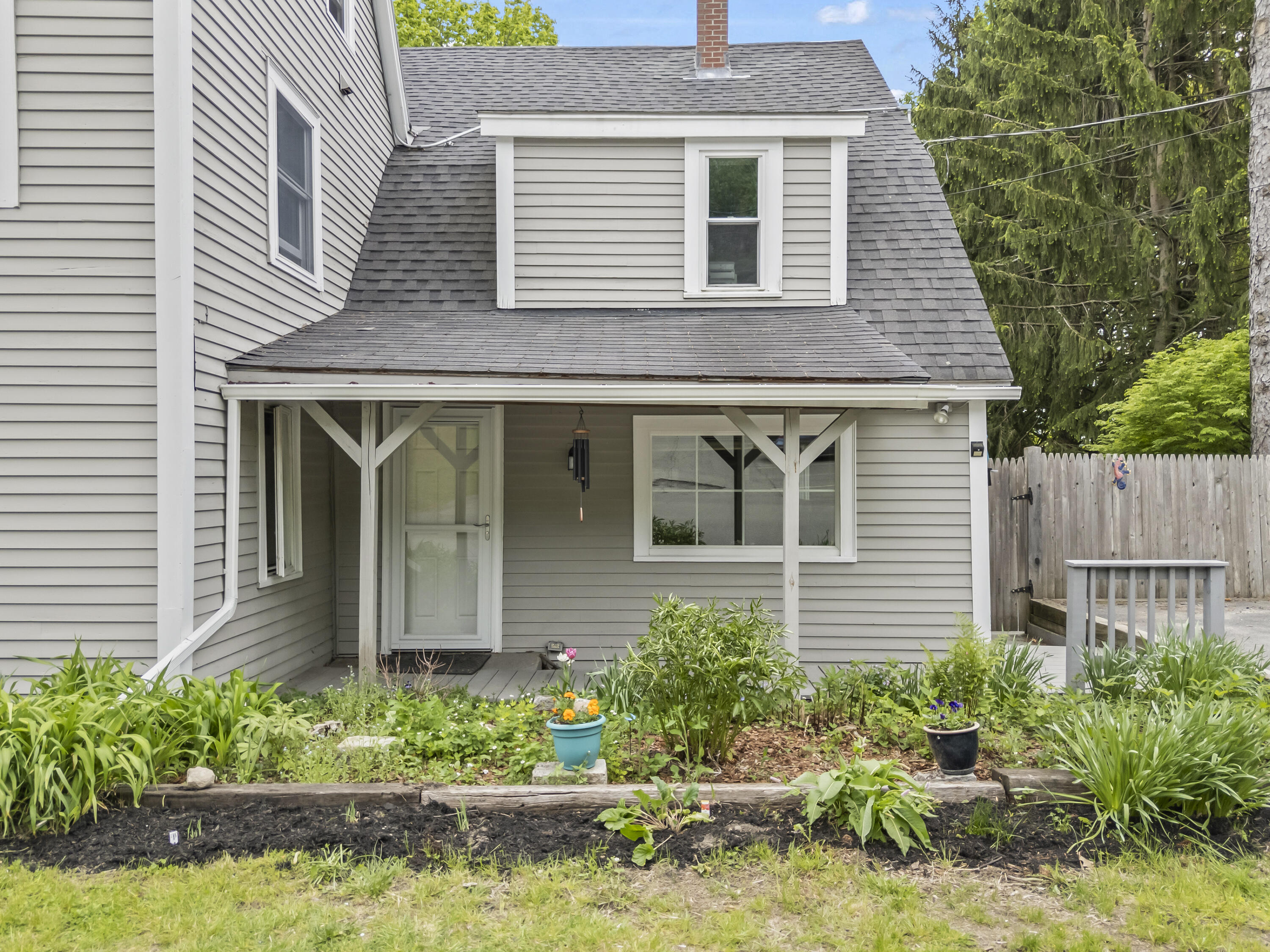 10 Summer Street Hallowell ME 04347