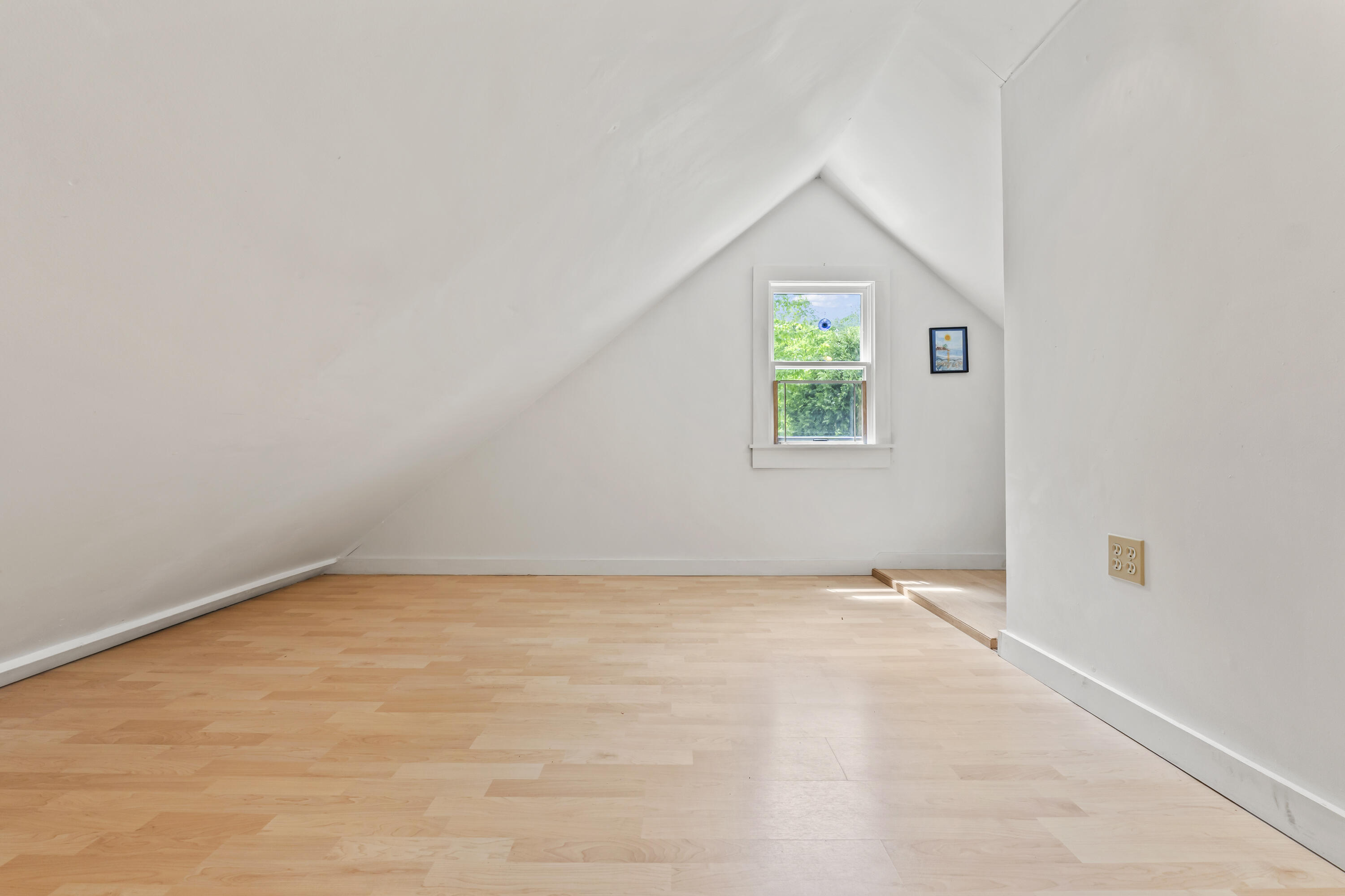 10 Summer Street Hallowell ME 04347
