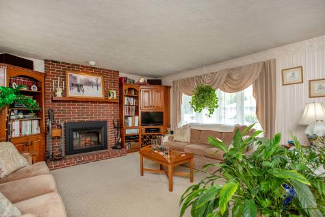 22 Ventura Street Lewiston ME 04240