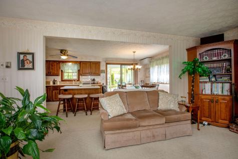 22 Ventura Street Lewiston ME 04240