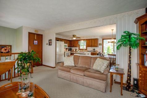 22 Ventura Street Lewiston ME 04240