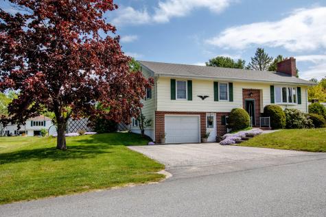 22 Ventura Street Lewiston ME 04240