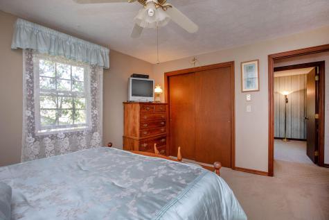 22 Ventura Street Lewiston ME 04240