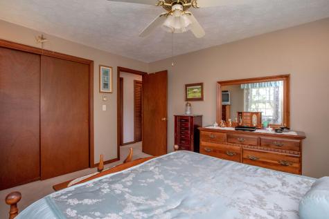 22 Ventura Street Lewiston ME 04240