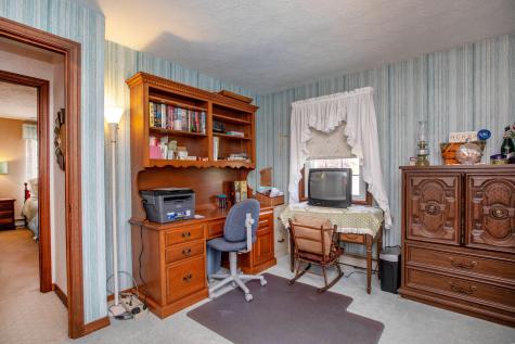 22 Ventura Street Lewiston ME 04240