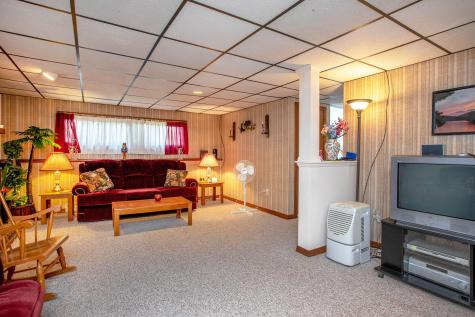 22 Ventura Street Lewiston ME 04240
