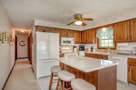 22 Ventura Street Lewiston ME 04240