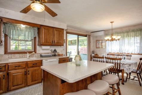 22 Ventura Street Lewiston ME 04240