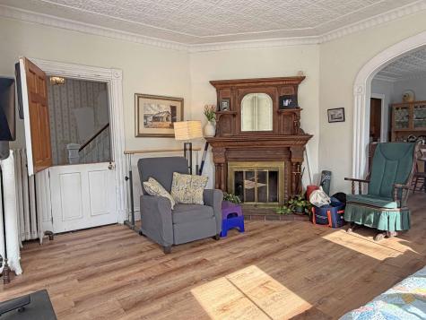 9 Chapel Street Ellsworth ME 04605